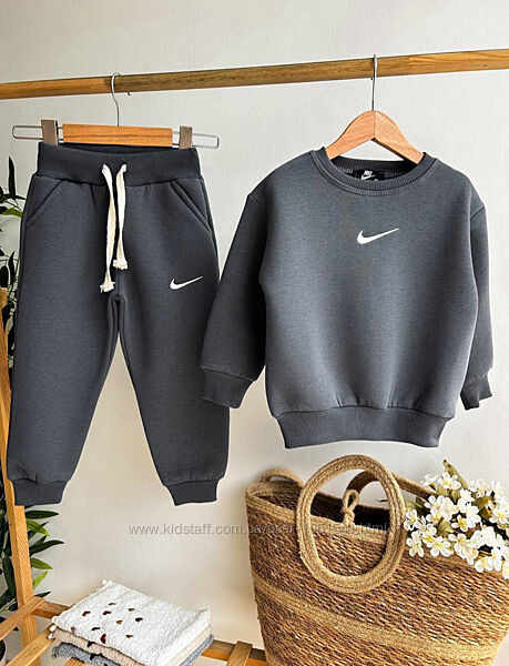 Спортивний костюм на байці nike ріст від 98 до 128 см