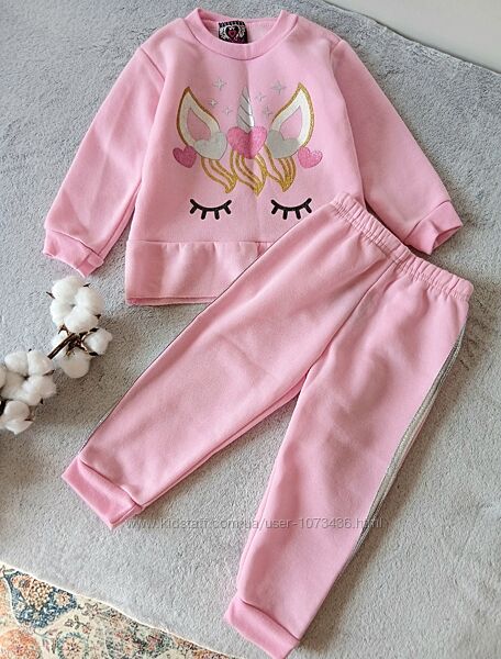 Теплий костюм на дівчинку