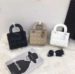 #2: Чорна та Біла