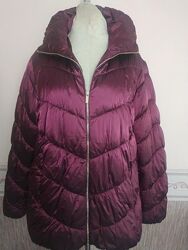 Красивая, легкая стеганая куртка HS Outerwear 54-56 размер.