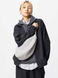 Сумка uniqlo round shoulder bag  mesh / кругла сумка через плече
