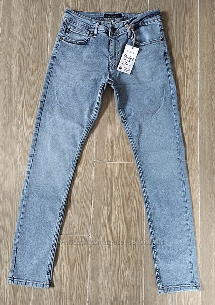 Мужские молодежные джинсы скини Blackzi 5354 р31,36 голубые