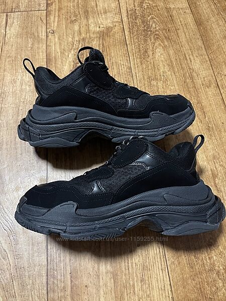 Кросівки Balenciaga р-42