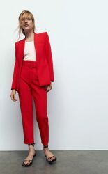 Будь у центрі уваги  костюм ZARA XL  у вогняному кольорі