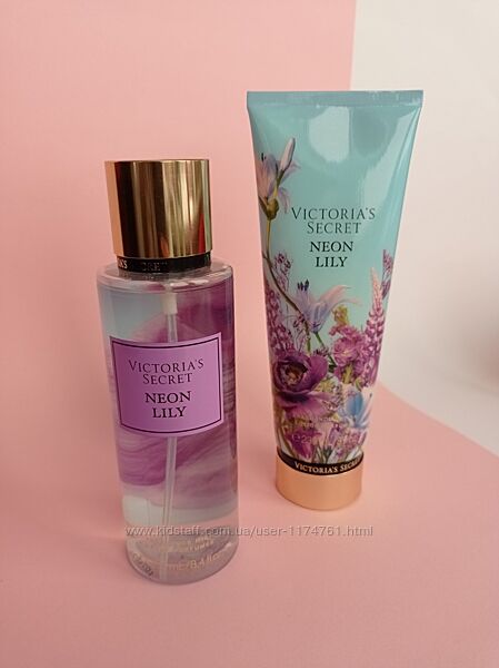 Victoria&acutes Secret лосьон крем NEON LILY