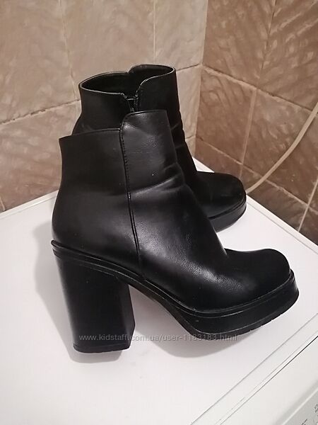 Ботинки деми р 38