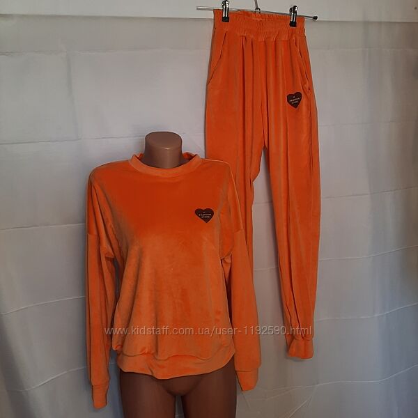 Велюровий костюм, розмір S/M