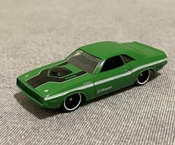  Машинка hot wheels 70 dodge hemi challenger green