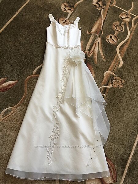 Красивое нежное платье на выпускной, свадьбу