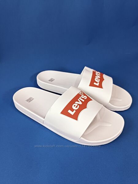 Чоловічі шльпанці Levi&acutes 47 розмір Оригінал
