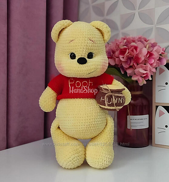 Сувенірна авторська вязана мяка дитяча іграшка Вінні Пух