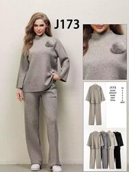 Костюми жіночі брючні вязані Італія