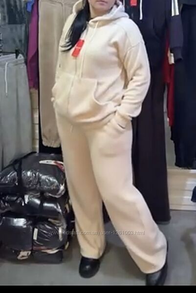 Прогулянковий костюм жіночий альпака 