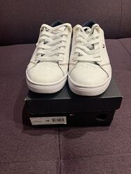 Жіночі білі кросівки Tommy Hilfiger розмір 36