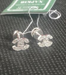 Новые родированые серебряные серьги гвоздики куб. цирконий серебро 925 проб