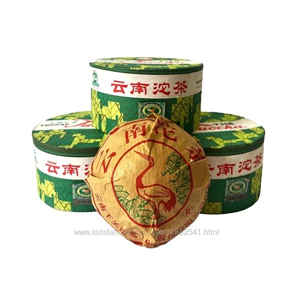 Чай ПуЕр PuEr в бамбуці чорний, зелений чай. Великий вибір китайського чаю