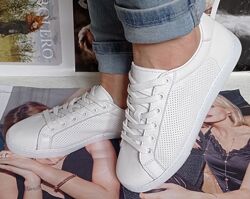 Sneakers White Сникеры кеды женские белые на шнурках с перфорацией кожа 