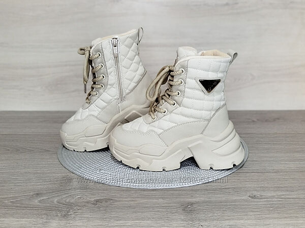 B225. Черевики зимові Jong-Golf, рр 32-37