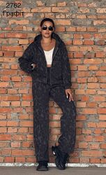 Костюм жіночий на хутрі