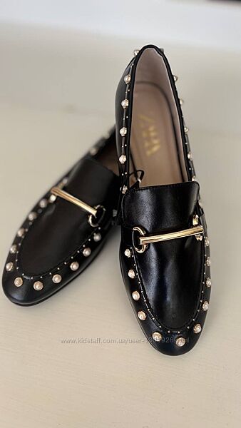 Шкіряні мокасіни Zara жіночі, 39 р. , нові