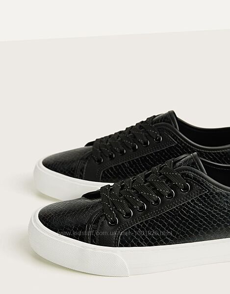 Снікерси жіночі пітон Bershka, 35 р. , нові