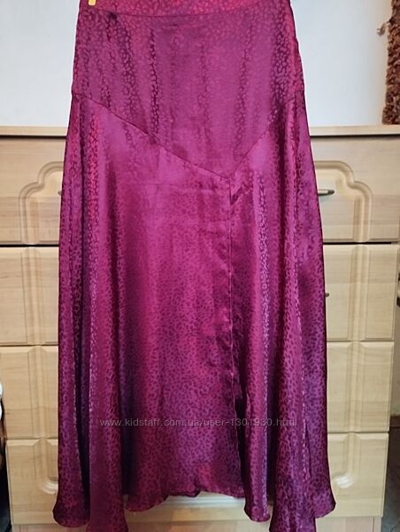 Спідниця з розрізом бренд Sinsay 