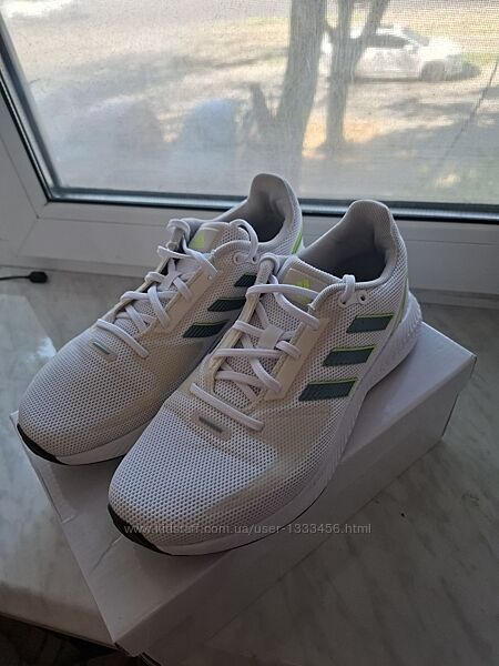 Кросівки Adidas жіночі, оригінал бу в гарному стані, розмір 37-23.5см