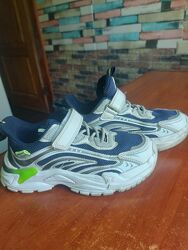 Кросівки на хлопчика