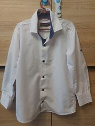 Біла рубашка на хлопчика