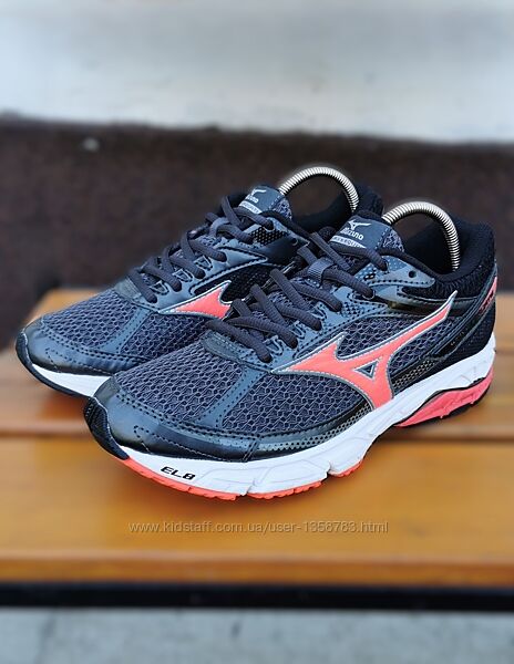 Кросівки для бігу Mizuno Wave Equate 38 р. Оригінал