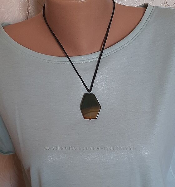 продам натуральный сердолик колье