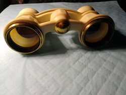 Бинокль театральный