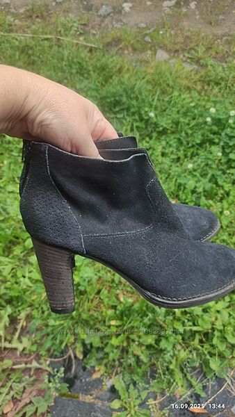 Черевики 38 розмір 