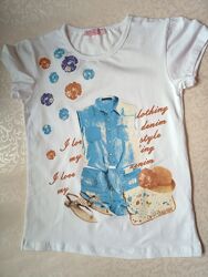 Стильні футболки з прінтом для дівчинки на 5-7 років 