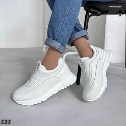 Білі шкіряні жіночі кросівки на резинці, белые кроссовки 37-39р код 535