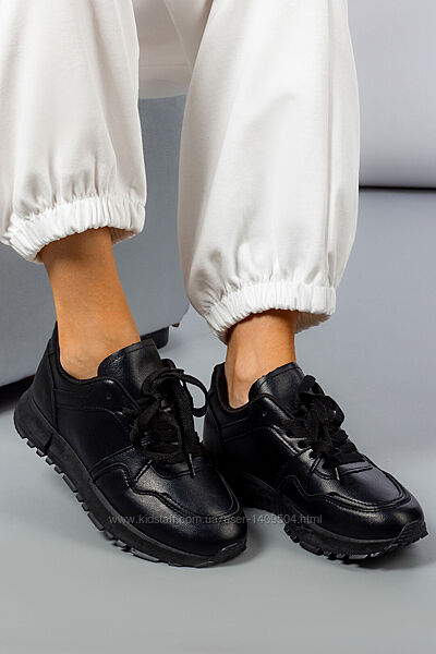 Чорні шкіряні кросівки Revella, черные кожаные кроссовки 36-41р код 17030