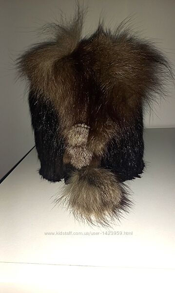 Теплая зимняя шапка Норка Чернобурка вязаная, с ушками и хвостиком