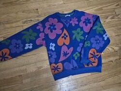 Яскрава кофта на байці