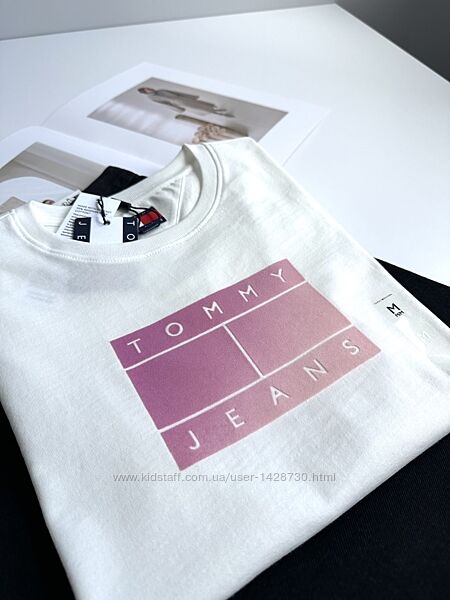 Футболка жіноча Tommy Hilfiger  Поточна колекція 