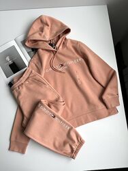 Костюм жіночий Tommy Hilfiger  оригінал 