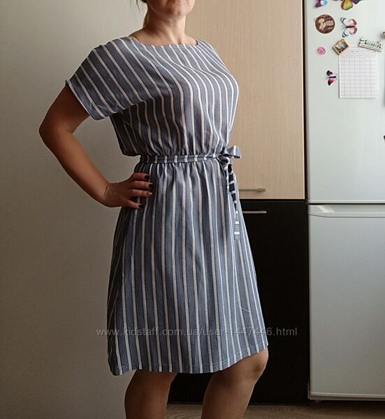 Легенька сукня в смужку, на резинці