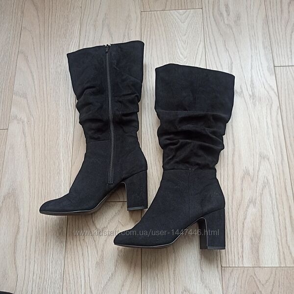 Чорні замшеві чоботи, р.36