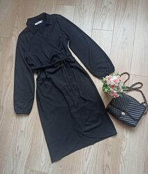 Класична чорна сукня на запах, р. М