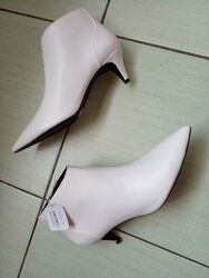 Стильні ботільони  38 р