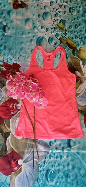 Спортивна рожева майка