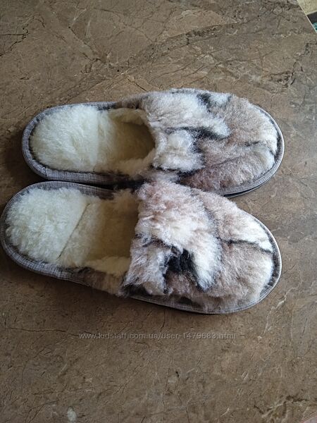 Тапочки меховые на овчине на подошве ева
