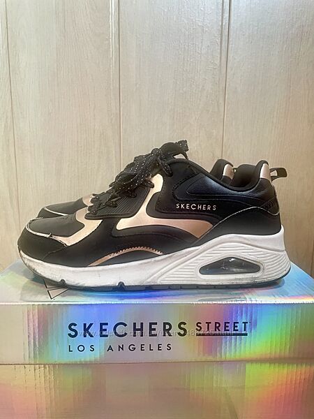 Кросівки Skechers