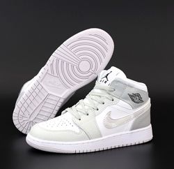 Женские кроссовки Nike Air Jordan 1 Retro. White Grey. Найк Джордан