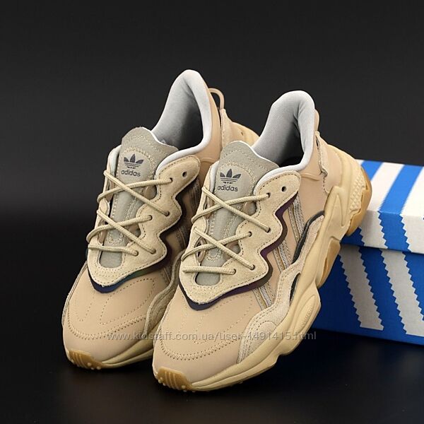 Мужские кроссовки Adidas Ozweego.