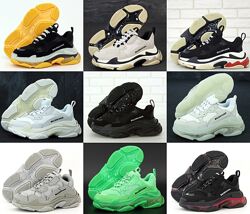 Женские кроссовки Balenciaga Triple S. Многослойная подошва. Большой выбор.